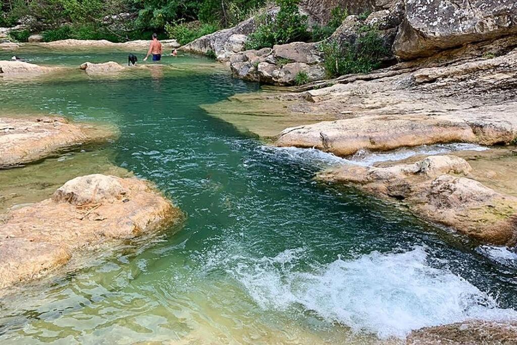 Gite De La Confluence Padern Экстерьер фото